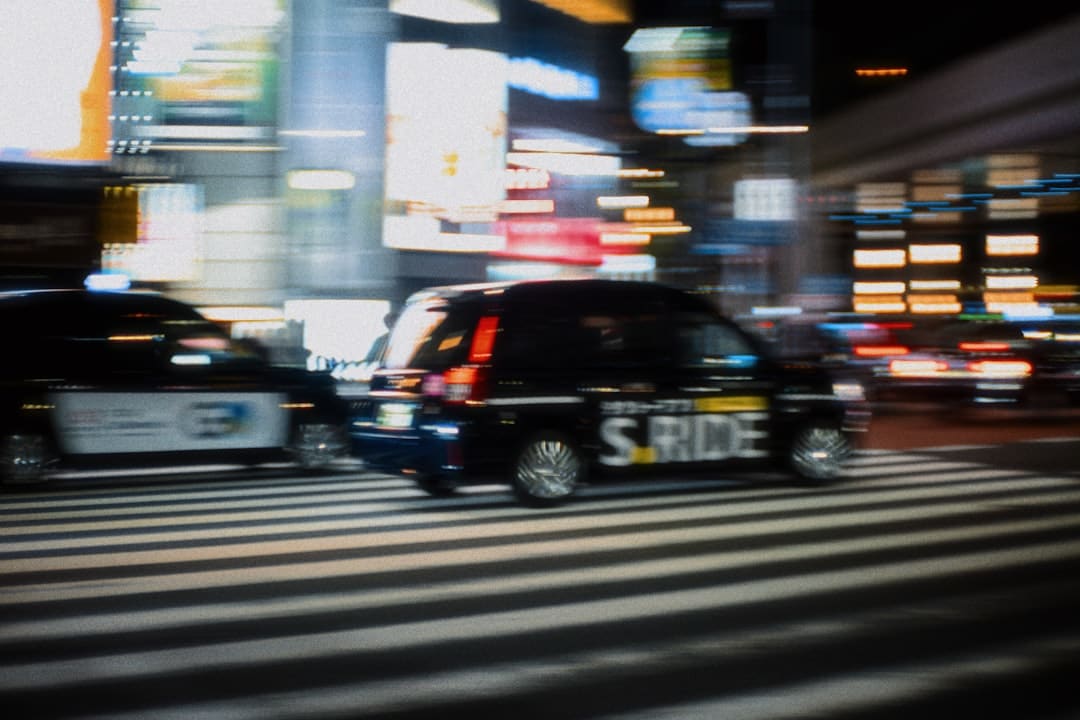 韩磊妻子其其格发声明称被假充身份